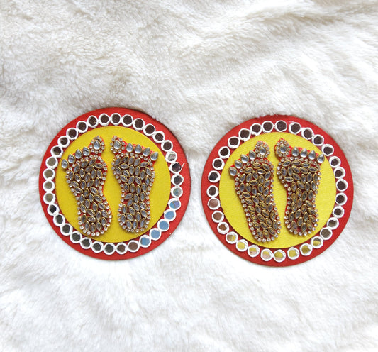 Laxmi Charan / Feet